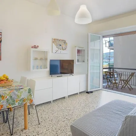 Balcone Sul Mare - Vadoalmare Immobiliare *